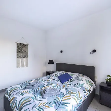 Le Refuge Ensoleillé - Proche Palais Des Congrès Appartamento *