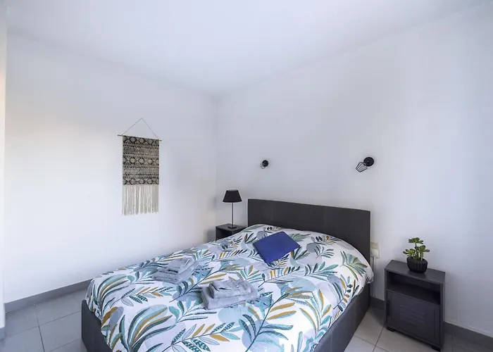 Le Refuge Ensoleillé - Proche Palais Des Congrès Appartamento *